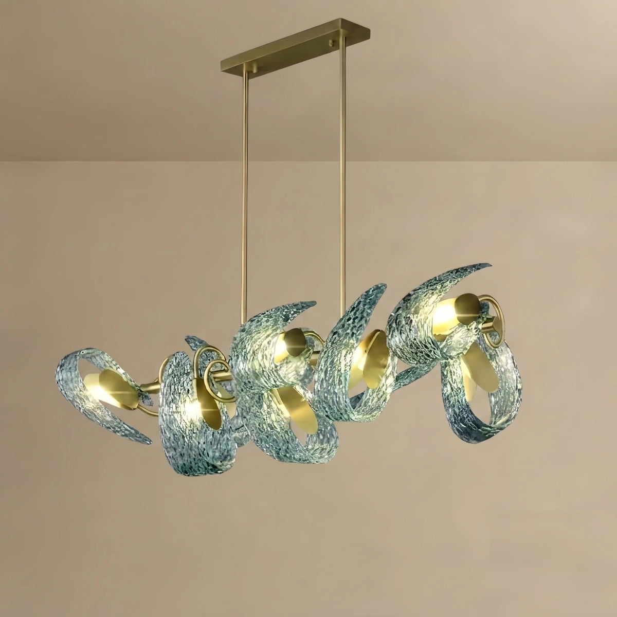 Lustre en verre à plumes de paon