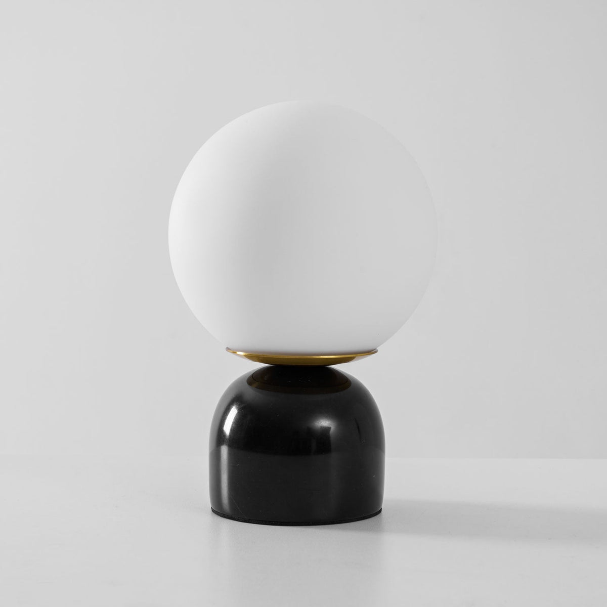 Lampe de table minimaliste en marbre Ulvane