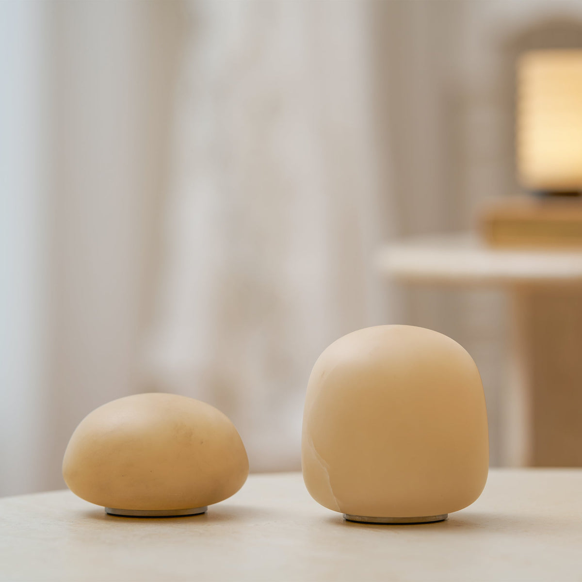 Lampe de table minimaliste en albâtre Alvane