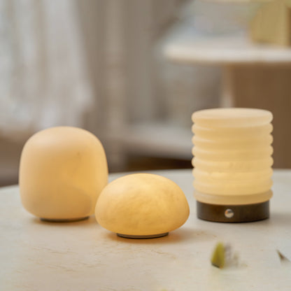 Lampe de table minimaliste en albâtre Alvane