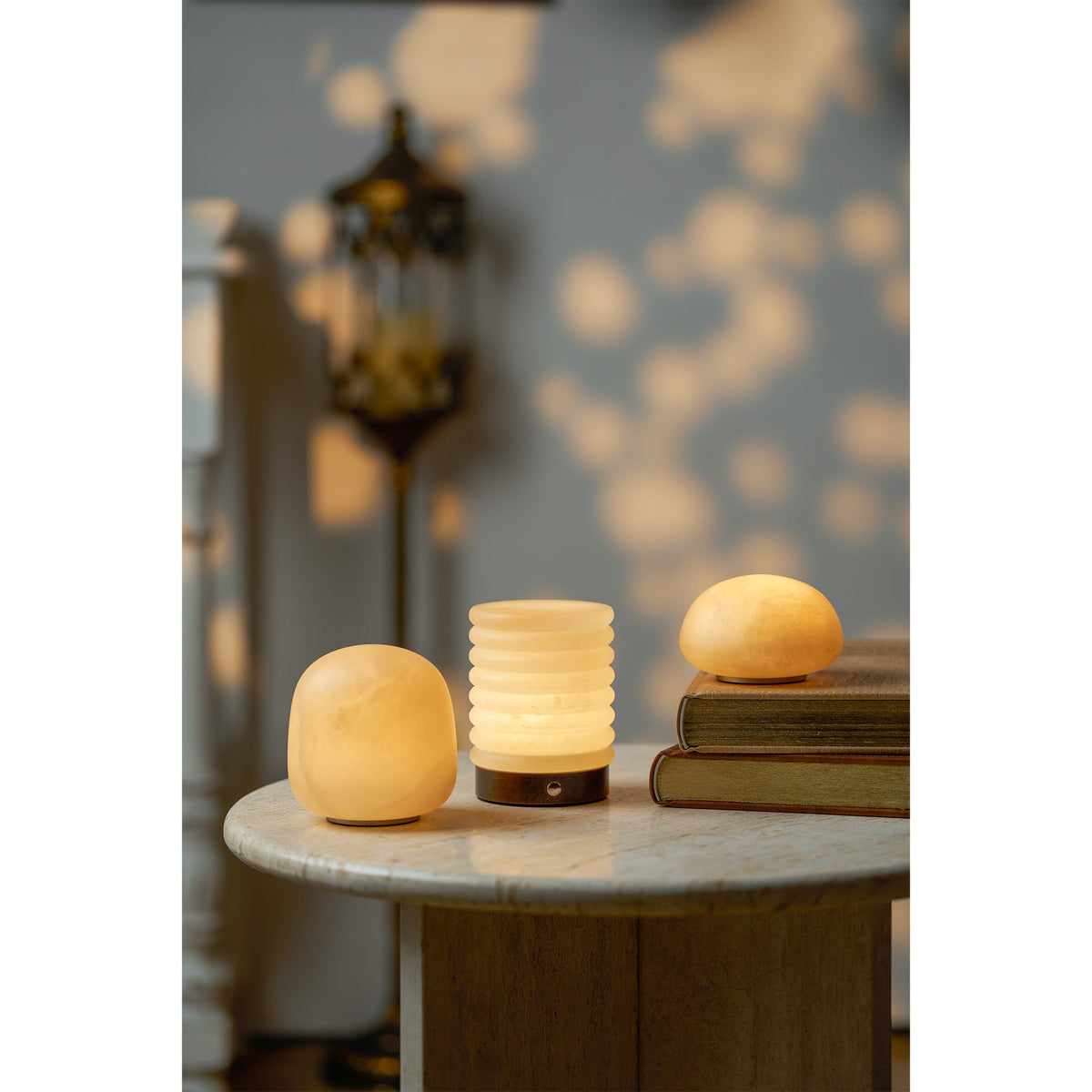 Lampe de table minimaliste en albâtre Alvane
