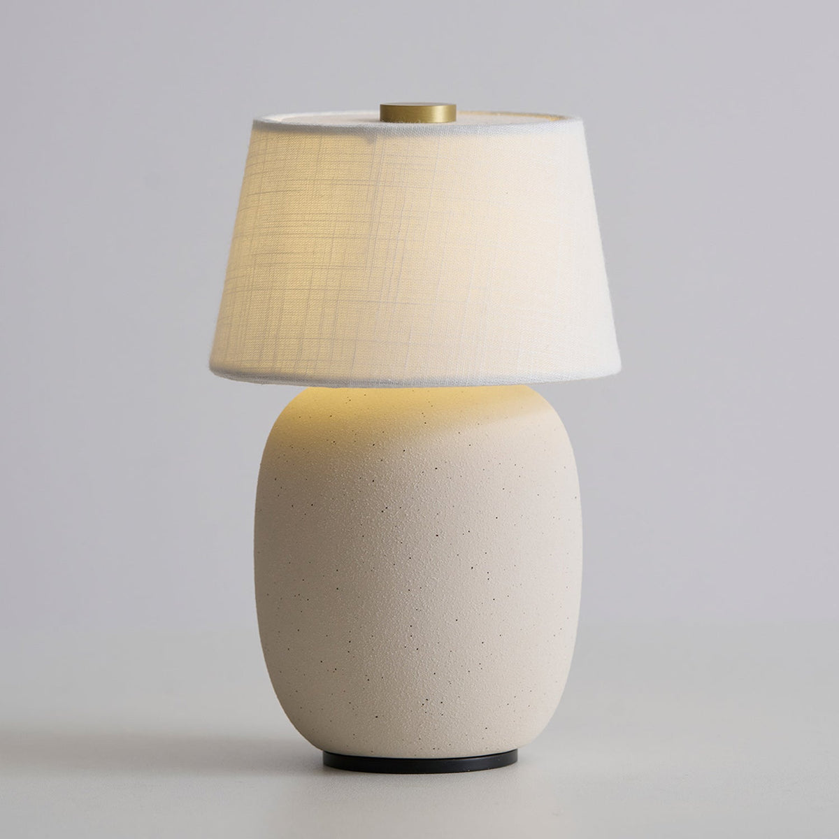 Lampe de table scandinave Halvorn en céramique