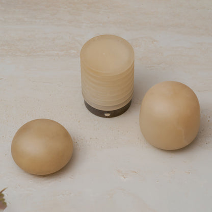 Lampe de table minimaliste en albâtre Alvane