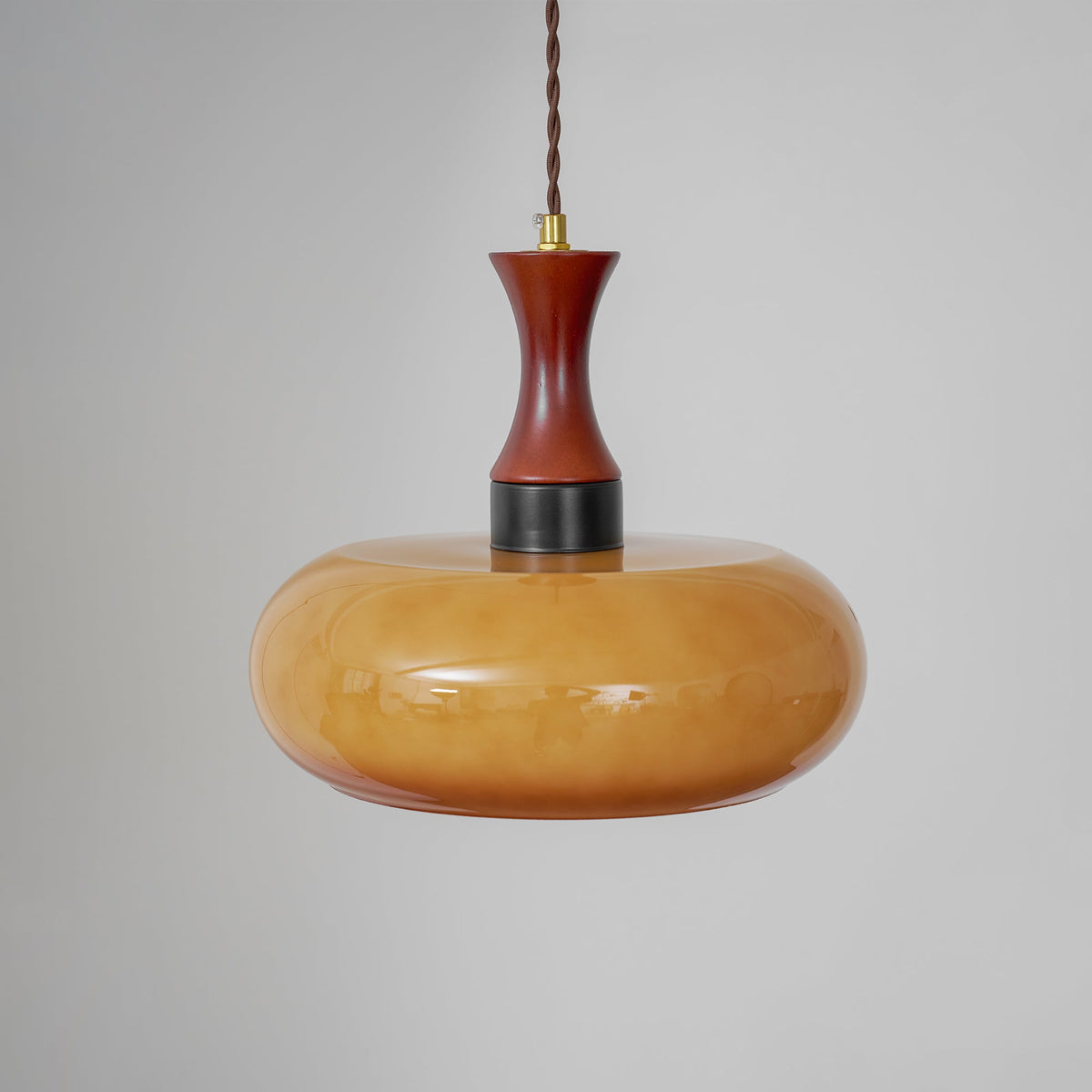 Suspension à brancher en verre ambré