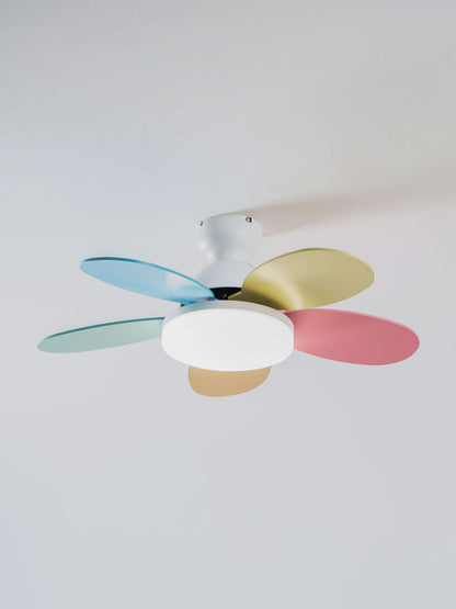 Ventilateur de plafond en bois à pales en forme de fleur