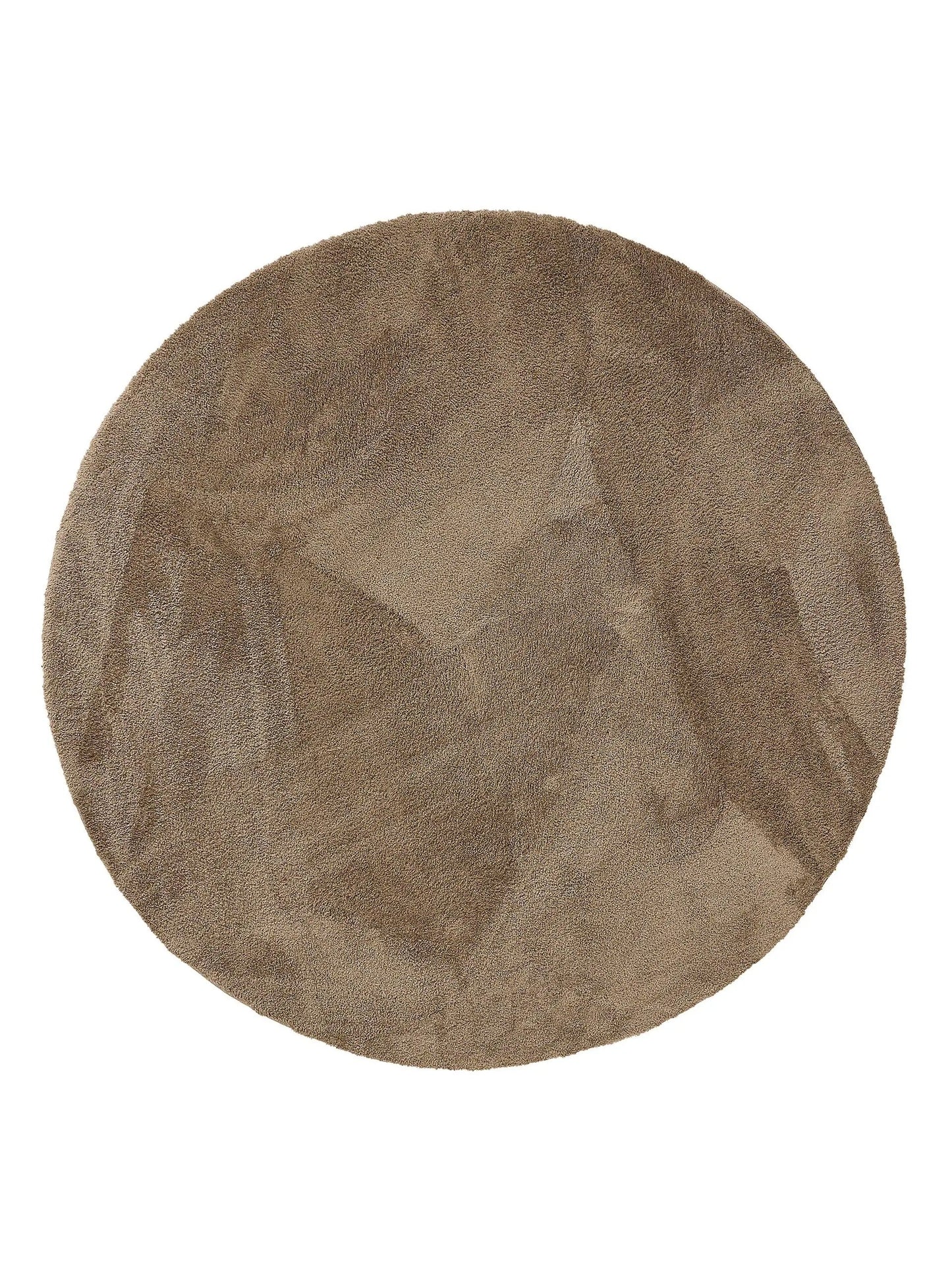 Modern high-pile carpet