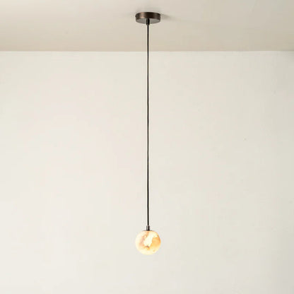 Suspension en bronze et verre albâtre