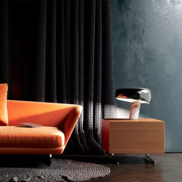 Lampe de table emblématique avec socle en marbre