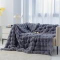 Couverture scandinave en fausse fourrure Selvara